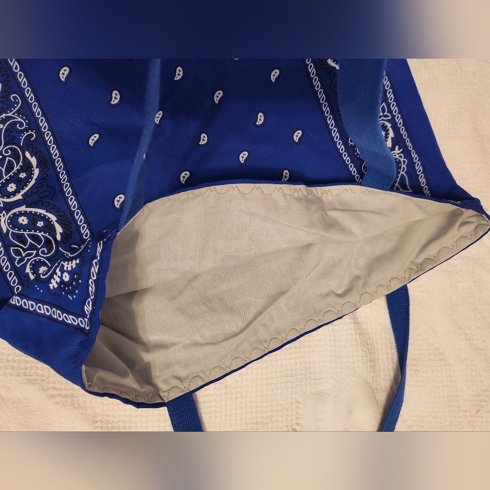 Blue Bandana-Print Tote Bag - Picture 3 of 5